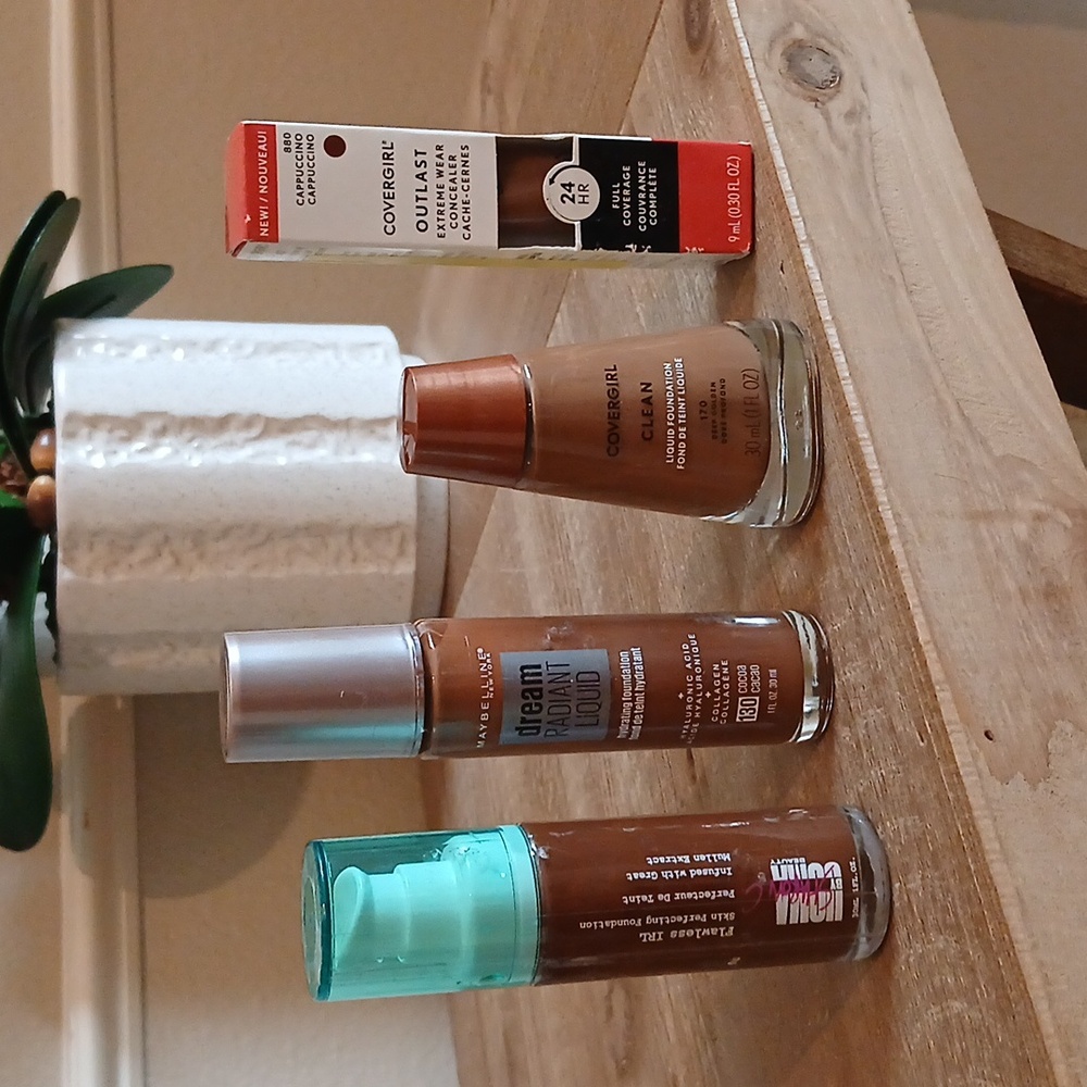 New Uoma, Covergirl, Maybelline Bundle Of 3 Foundation And Concealer Makeup - Picture 6 of 16